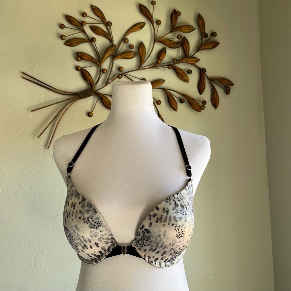 (EUC) Victoria's Secret Black and White Animal Print Size 34C